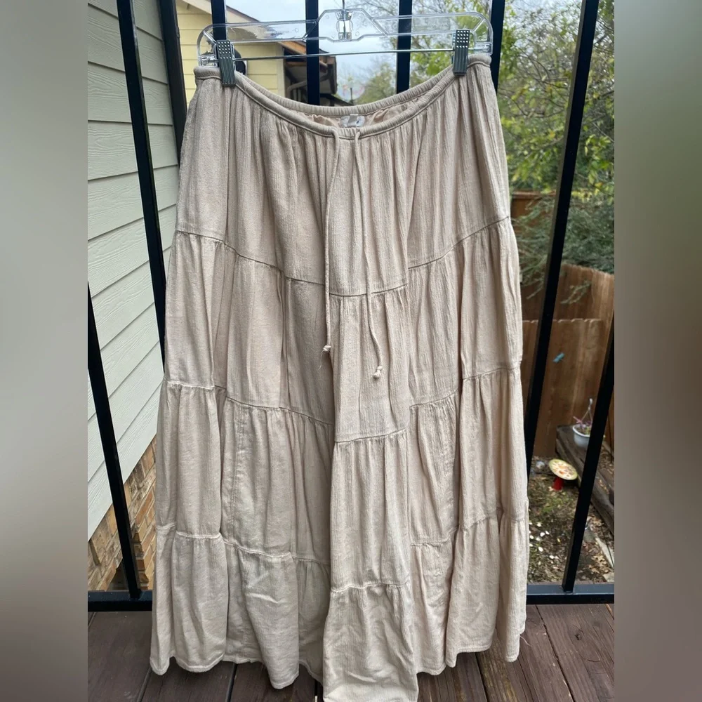 Aerie Cream Tiered Maxi Skirt - Picture 1 of 4